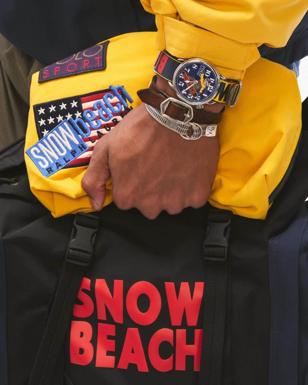 Polo Ralph Laurenさんのインスタグラム写真 - (Polo Ralph LaurenInstagram)「Introducing an exclusive @TheRake x #PoloRalphLauren capsule, inspired by the energy and attitude of the iconic Snow Beach collection.  The capsule’s bold, sport-inspired accessories include the Snowboard #PoloBear Sport Watch and Color-Blocked Shield Sunglasses.  Shop now in select stores and on therake.com.」12月1日 0時00分 - poloralphlauren
