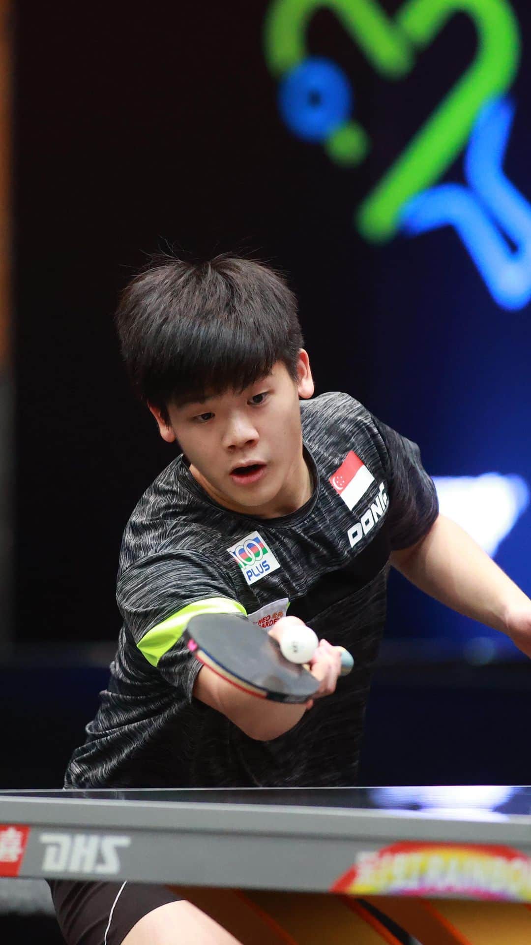ITTF Worldのインスタグラム：「Izaac Quek should be happier with this shot because it was an absolute SCORCHER 🔥🔥🔥  Watch #ITTFWorldYouths LIVE for more of such fiery action 👉 youtube.com/WTTGlobal」