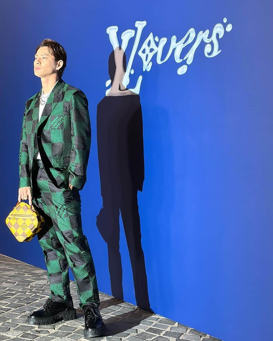 平野紫耀さんのインスタグラム写真 - (平野紫耀Instagram)「Thank you for having me⛴️☀️🌴 @louisvuitton  素敵な時間でした。  #LOUISVUITTON  #LVMenPreFall24」12月1日 0時16分 - sho_h_desyo