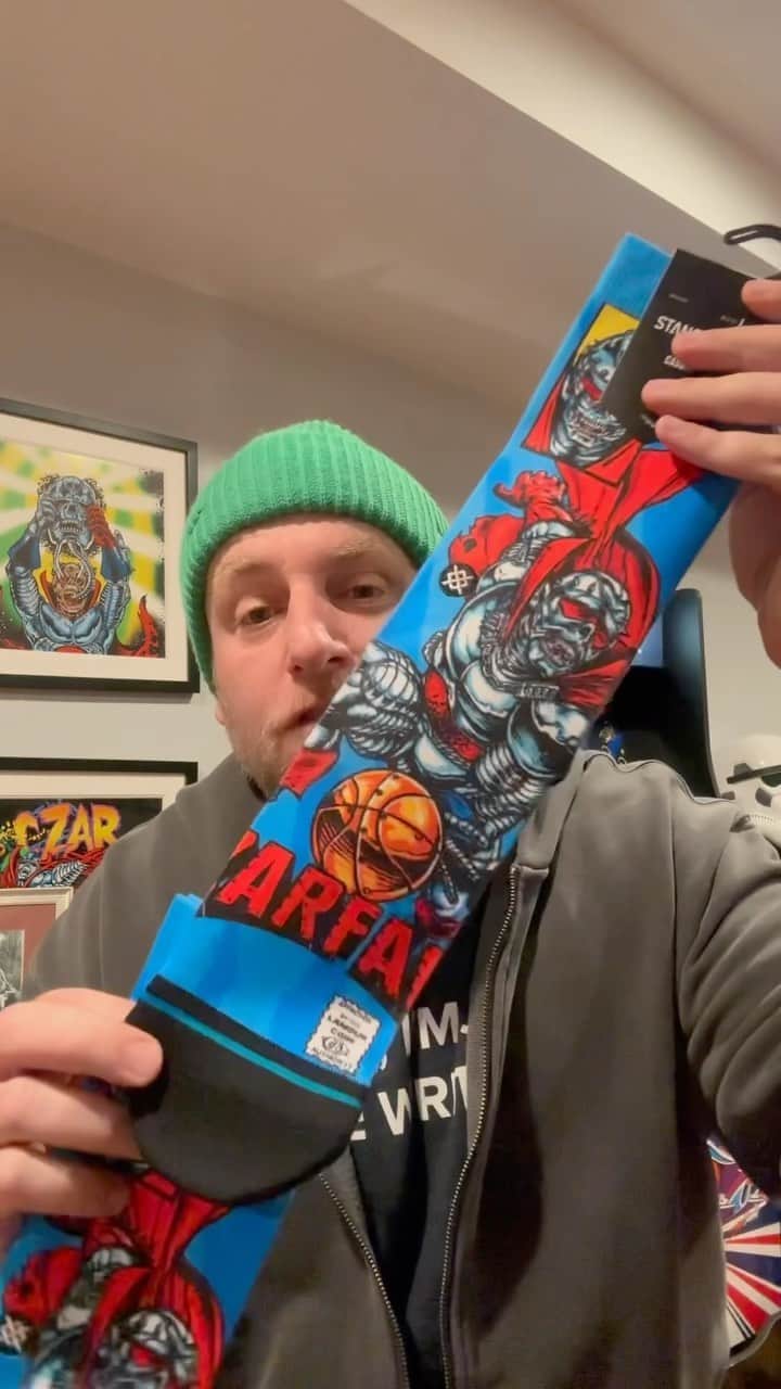 Stanceのインスタグラム：「CZARFACE x STANCE @stanceofficial 🚨 You can get your pair by being one of the first to cop our new LP CZARTIFICIAL INTELLIGENCE tomorrow at these fine retailers @soundtracksbeverly @newburycomics @ziarecords @fingerprintsmusic @shugarecords @joseyrecords @lunchboxrecords @electricfetusmpls @easystreetrecords @omegamusicdayton @offbeatjxn @musicmillennium @officialviplb @legacydumbo @recordexchangesilverspring @dbssoundsatl #czarface #stance」