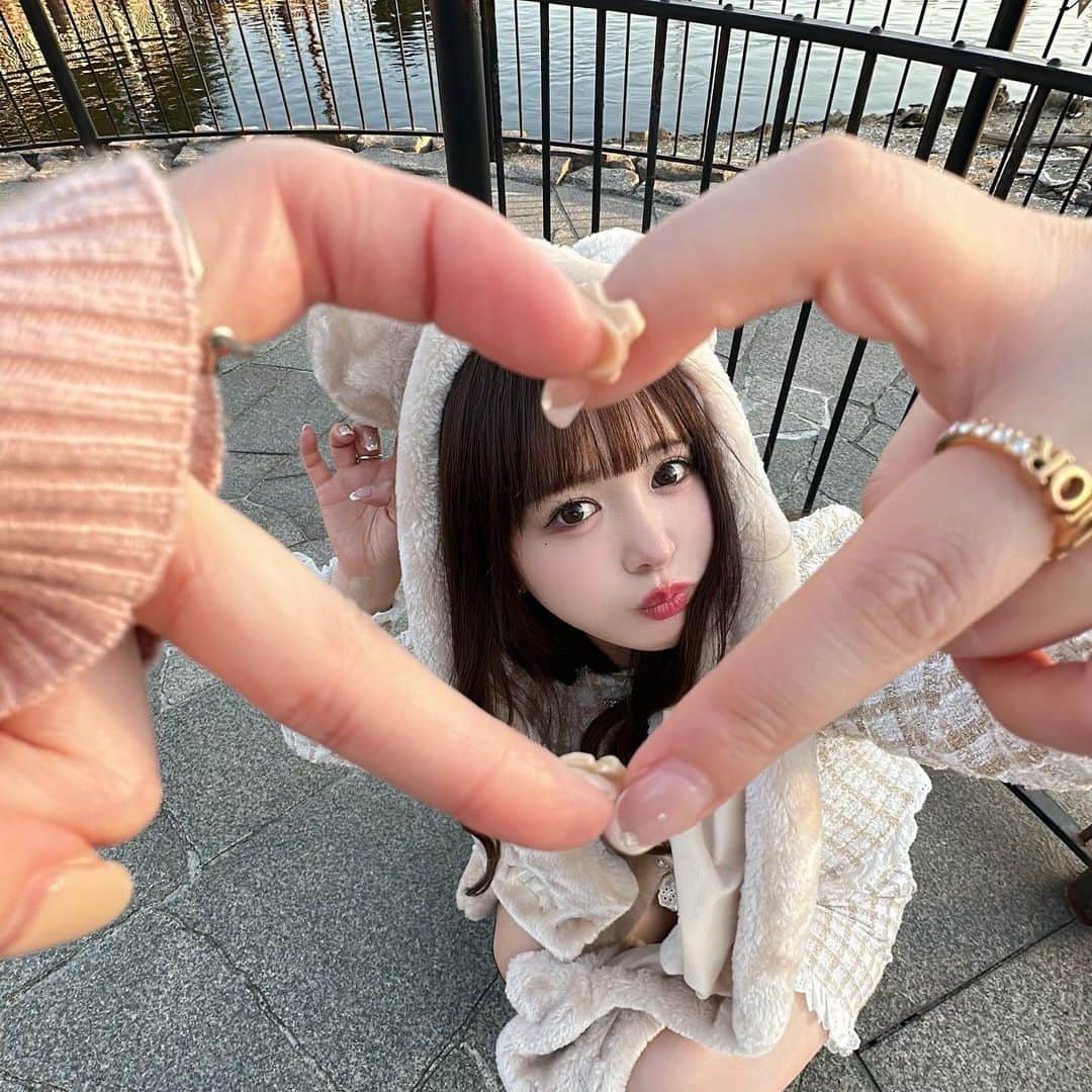 平松可奈子さんのインスタグラム写真 - (平松可奈子Instagram)「12月🎀」12月1日 0時52分 - 11kanaco14