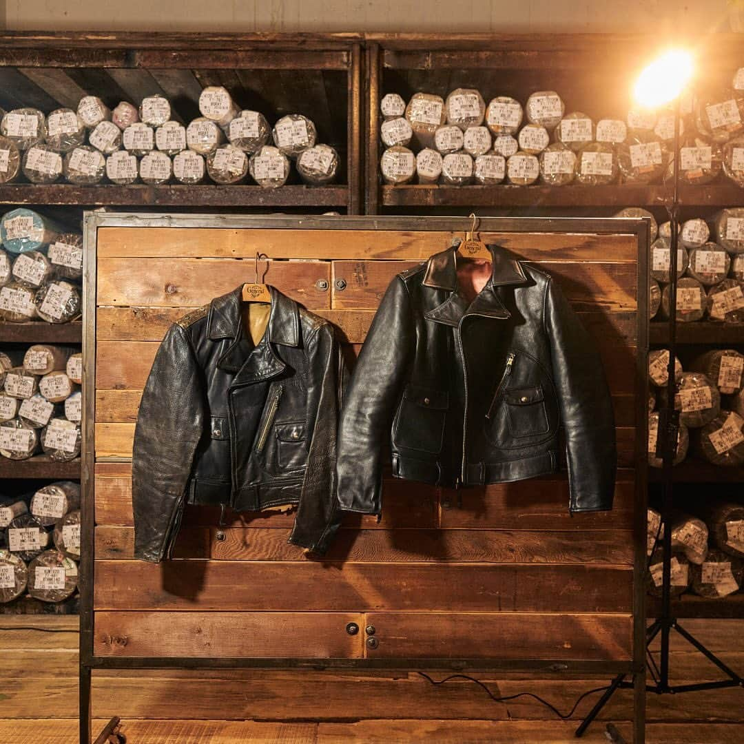 ジェイソン・モモアさんのインスタグラム写真 - (ジェイソン・モモアInstagram)「The Real McCoy’s workshop in Japan has faithfully recreated iconic jackets from archival collections for years. In a unique collaboration with On The Roam and Harley-Davidson, designer Kent Tsujimoto has reproduced a 1940s Cycle Champ exclusively for H-D Collections.  Shop the masterpiece now at link in bio.​  📸 @MaineiKinimaka​  #hdcollections #ontheroam #realmccoys #harleydavidson」12月1日 0時58分 - prideofgypsies