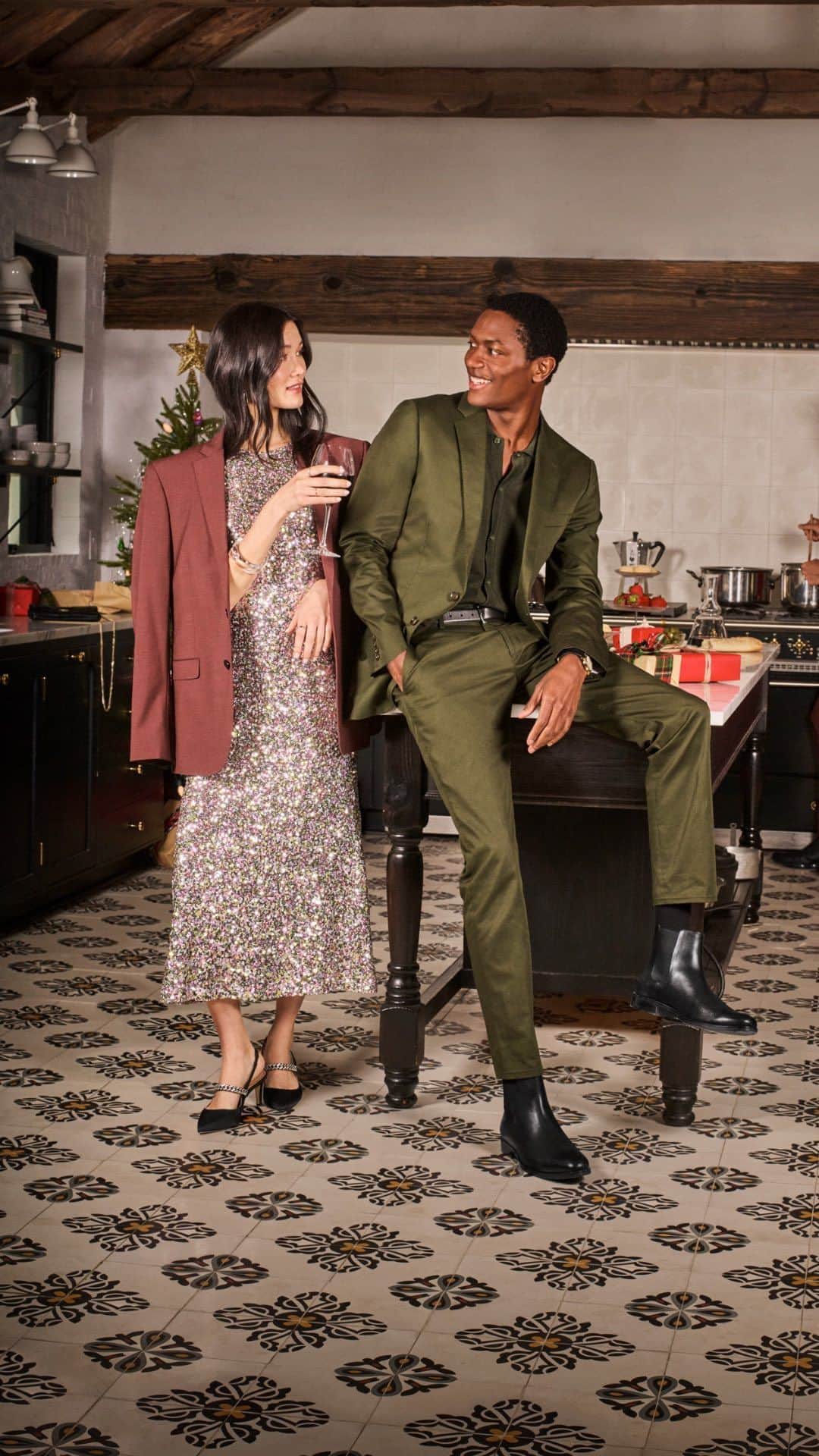 Cole Haanのインスタグラム：「Make your own merry with styles that are dressed up, wrapped up and ready to holiday. Shop the collection at the link in bio.」