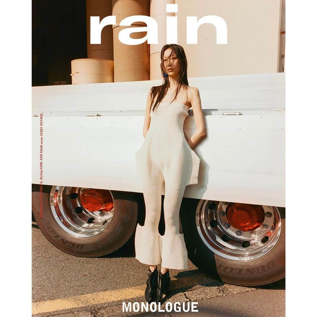 畔柳康佑さんのインスタグラム写真 - (畔柳康佑Instagram)「rain magazine Cover「Monologue」 for @rainmagazine_   Casting by me.   Model: Sen Zhao @1000n.n  Creative Director/Fashion Stylist: HIRO @hiro_2021_stylist_  Photographer: Tak Sugita @taksugitaphoto  Hair Stylist: Yu Nagatomo (Home Agency) @yu__nagatomo  Casting: Kosuke Kuroyanagi(VOLO) @volo_tokyo」12月1日 13時10分 - k_kuroyanagi