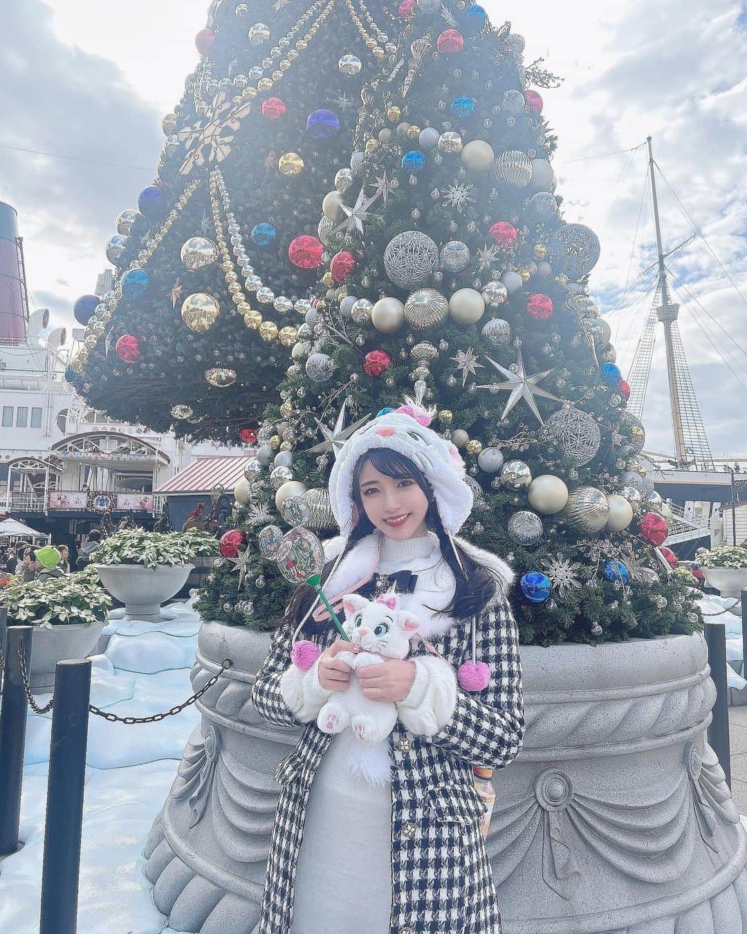 れみぱんのインスタグラム：「あっという間に12月だ🎄 12月もよろしくね🎄 : 2023年もあと1ヶ月…」