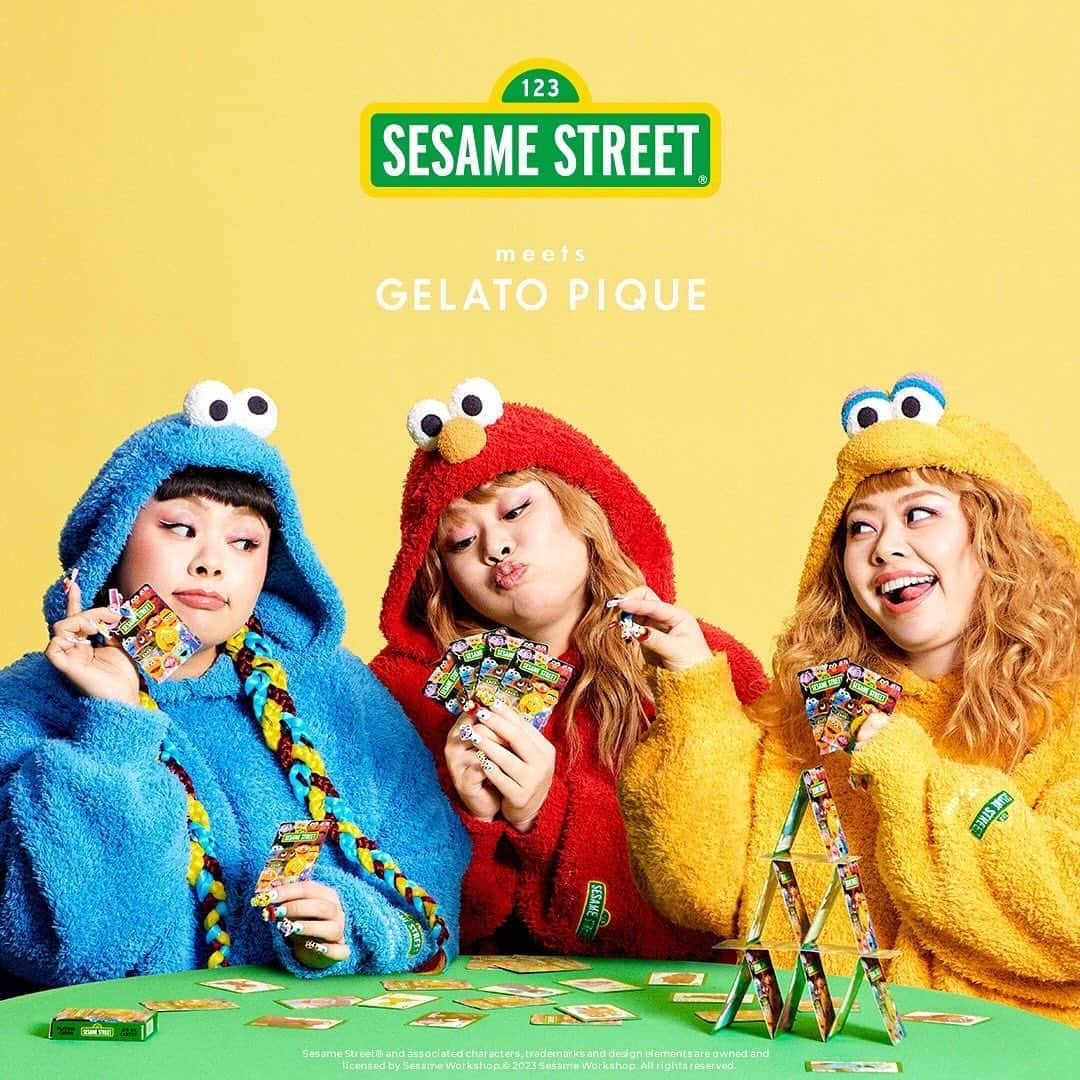 ジェラートピケさんのインスタグラム写真 - (ジェラートピケInstagram)「【COLLABORATION】  SESAME STREET meets GELATO PIQUE  人気者の真っ赤なモンスター「エルモ」をフィーチャーしたワンピースは、フードにあしらった立体的なエルモの顔がチャームポイント。 背中にはエルモのお気に入りのぬいぐるみのベビー・デイビッドを、ジャガードで大胆に添えています。 ふわふわのエルモをイメージさせる素材感とともにお楽しみください。同デザインでパーカとショートパンツのセットアップもご用意しています。  ITEM：ONE PIECE/PARKER＆SHORT PANTS SET COLOR：RED/BLU  #gelatopique #ジェラートピケ #roomwear #sesamestreet #セサミストリート #SSM_IKB1130 #セサミストリートマーケット @watanabenaomi703 さん @sesamestreetmarket @sesamestreetjapan @gelatopique_official_snap @usagionline」12月1日 12時00分 - gelatopique_official