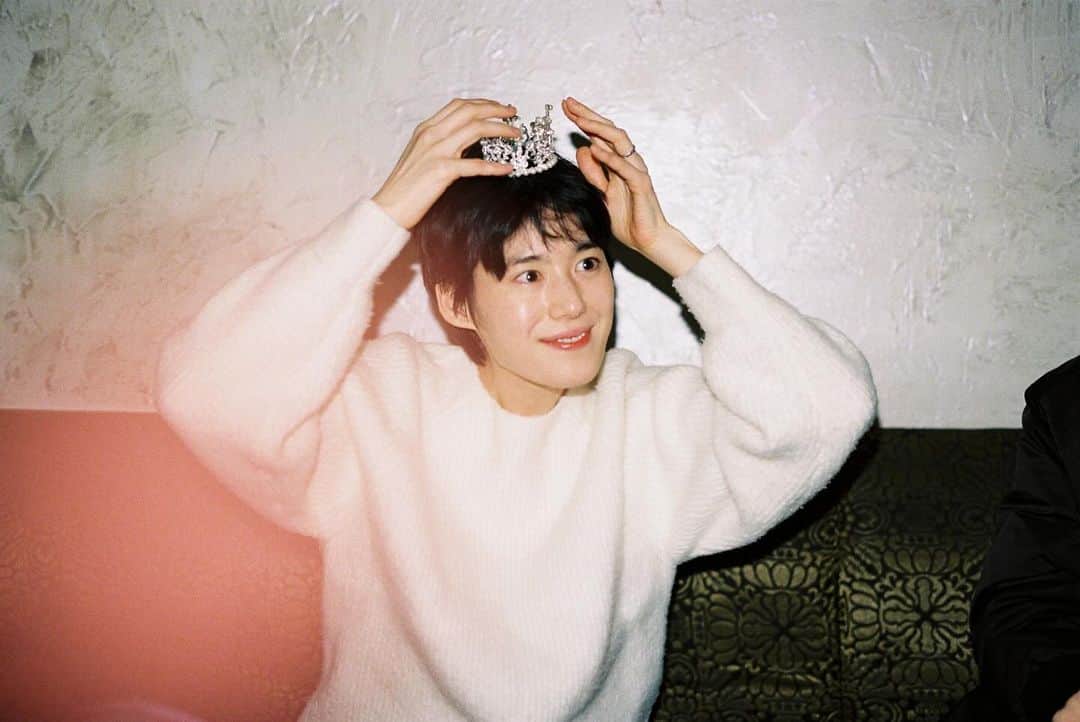 チョン・ウンチェのインスタグラム：「🩷❤️🧡💛💚📸 @eunhoeunho_」