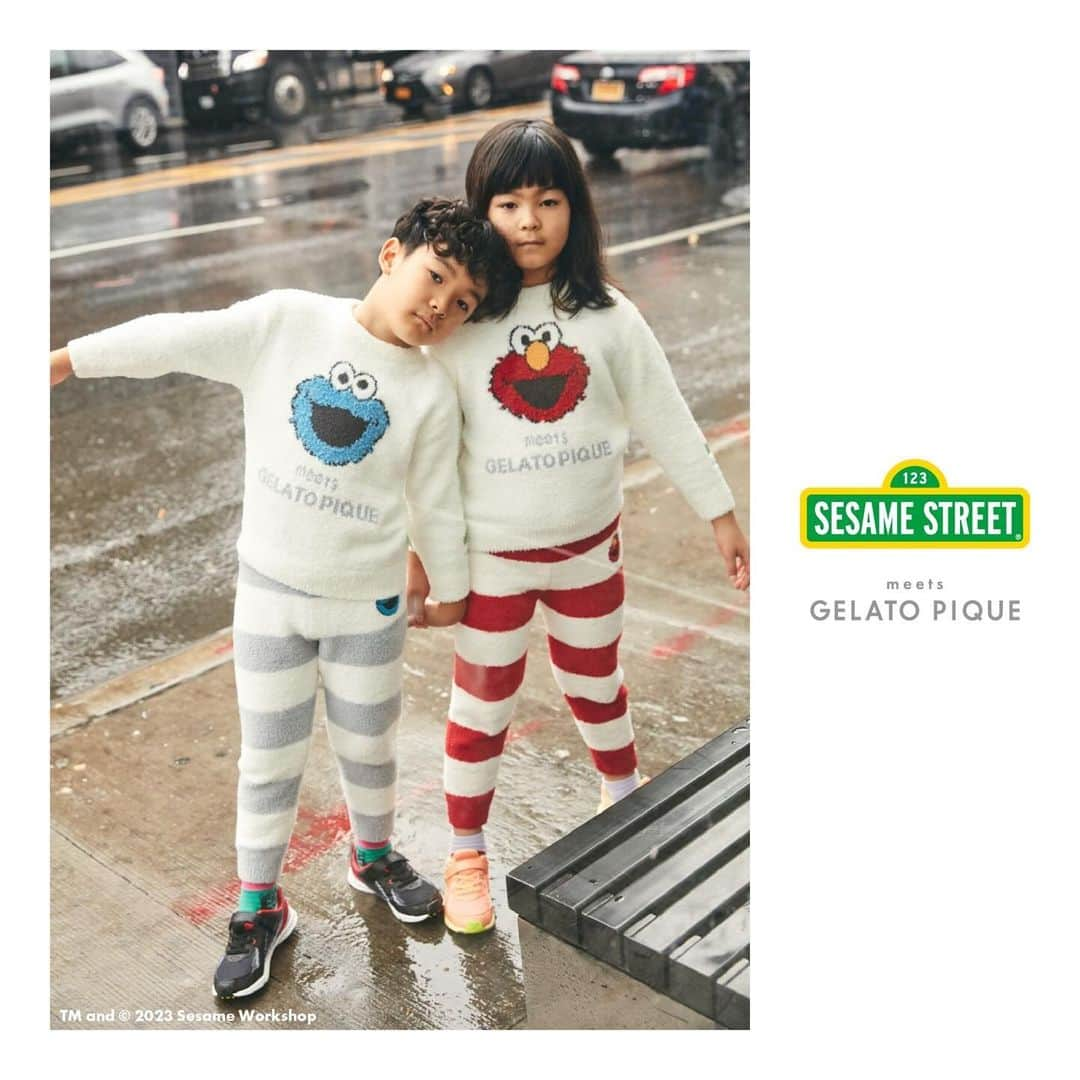 ジェラートピケさんのインスタグラム写真 - (ジェラートピケInstagram)「【COLLABORATION】  SESAME STREET meets GELATO PIQUE  人気キャラクターのエルモとクッキーモンスター、ビッグバードを描いた3種類のジャガードプルオーバーと、ボーダー柄ロングパンツのセットアップルームウェア。 レッドがエルモ、ブルーがクッキーモンスター、イエローがビッグバードの3色展開。 キッズ・メンズサイズもご用意しており、お揃いやギフトとしてもお選びいただけるサイズでのラインアップ。  ITEM：PULLOVER＆PANTS SET COLOR： LADY'S▶RED/BLU/YEL MEN'S▶RED/BLU/GRN KIDS▶RED/BLU ※ビッグバード柄はレディース限定での展開です。  #gelatopique #ジェラートピケ #roomwear #sesamestreet #セサミストリート #SSM_IKB1130 #セサミストリートマーケット @watanabenaomi703 さん @sesamestreetmarket @sesamestreetjapan @gelatopique_official_snap @usagionline」12月1日 12時09分 - gelatopique_official