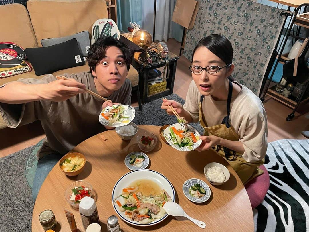 きのう何食べた？ season2さんのインスタグラム写真 - (きのう何食べた？ season2Instagram)「.  #きのう何食べた？ season2 第9話今日深夜24:12放送  別れたはずの田渕と千波が 一緒に夜ご飯...🍚🥢！？  第8話は無料見逃し配信中🎬✨ #TVer #ネットもテレ東  ⚠️今日深夜24:51まで。  #坂東龍汰 #朝倉あき #何食べ」12月1日 12時10分 - movie_nanitabe