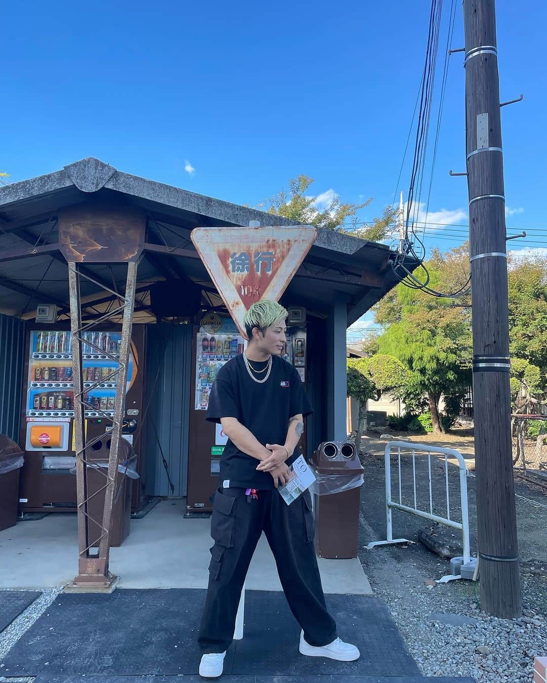 JustIn (ジャスティン)のインスタグラム：「with お富ちゃん😀」