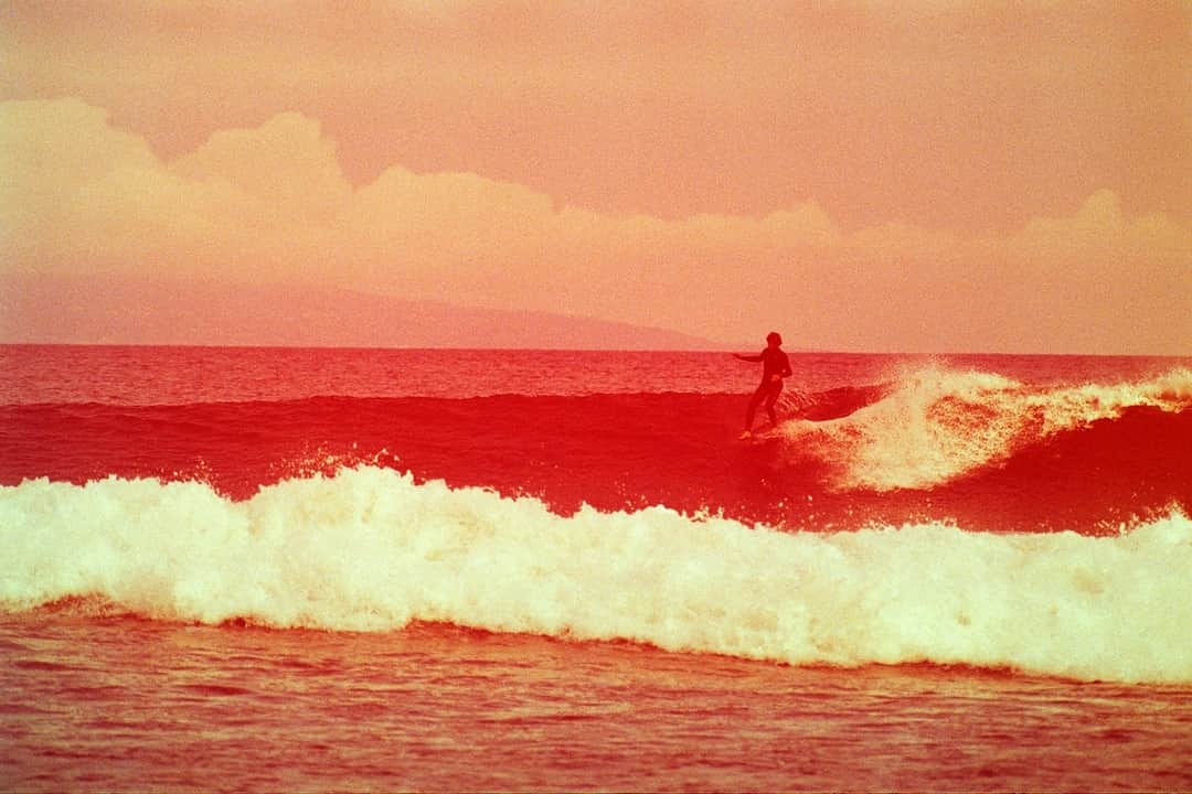 ロンハーマンのインスタグラム：「Now live on the journal: Todd Weaver’s experimental surf photography captures the true essence of the California dream in all its nostalgic glory.」