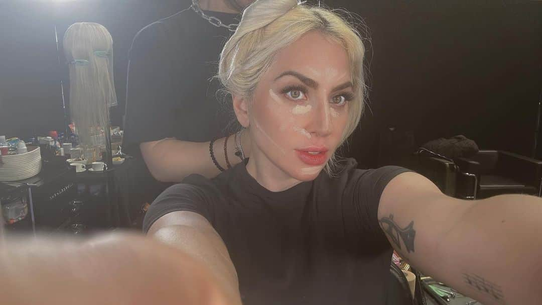 レディー・ガガさんのインスタグラム写真 - (レディー・ガガInstagram)「TRUST THE PROCESS 💄😛」12月1日 5時48分 - ladygaga