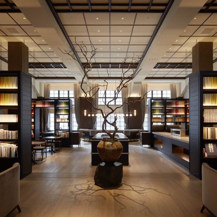 Design Milkさんのインスタグラム写真 - (Design MilkInstagram)「Unlock the doors of history at @thehotelseiryukyotokiyomizu, where a 1922 elementary school has transformed into a luxurious stay. With 48 contemporary guest rooms, a rooftop bar boasting Kyoto's panoramic beauty, + a prime location near Kiyomizu-dera, this hotel invites you to savor serene moments amidst the city's vibrant history. \\\ Come see how this architectural gem has retained its European charms at the link in bio. 🔗  🏢: Aoyama Nomura Design」12月1日 6時05分 - designmilk