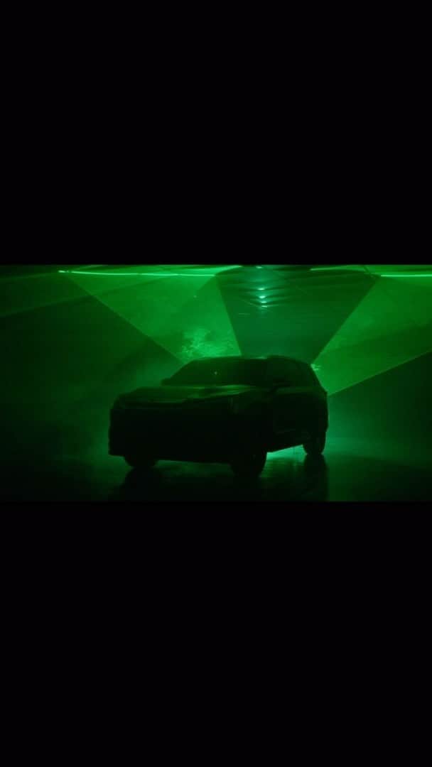 Lexus USAのインスタグラム：「Two iconic global brands. One ultimate gaming vehicle. Tune in tomorrow to get a glimpse of the @razer #LexusTX. #LexusxRazer   *Special project vehicle shown」