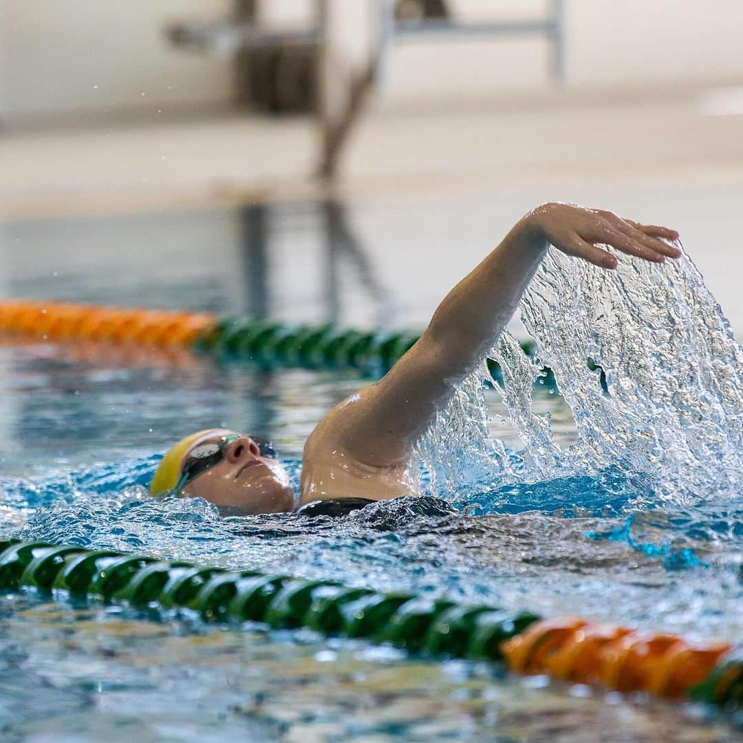 マイケル・クリムさんのインスタグラム写真 - (マイケル・クリムInstagram)「Excited to head back to @myfirbankgrammarschool for our @klimswim Sprint clinic this Sunday. Spots still available so register through my bio or head klimswim.com for all info. @firbank_aquastars_swimming @hawkebr @swimpine @dmcfins @engine_swim」12月1日 7時02分 - michaelklim1