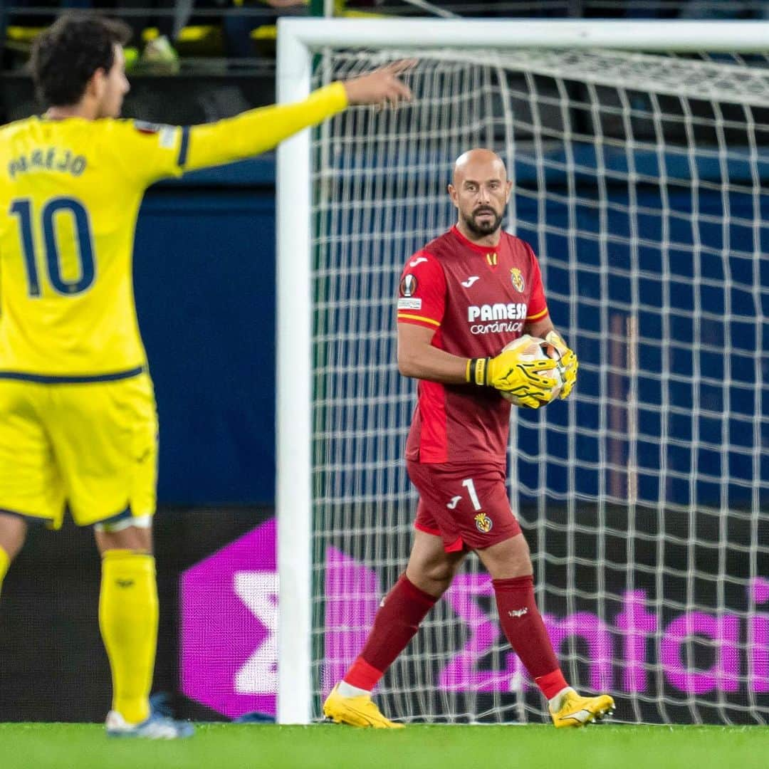 ホセ・マヌエル・レイナのインスタグラム：「¡Superamos la fase de grupos de la @europaleague! ⏩🏆🇪🇺 ¡Gran trabajo, equipo! @villarrealcf 🟡 #UEL」