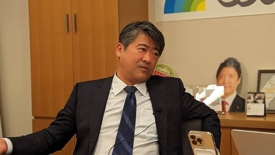 足立康史さんのインスタグラム写真 - (足立康史Instagram)「昨夜は、木原誠二前官房副長官を #あだトーク のゲストに迎え、岸田内閣の真実に迫りました。是非ご視聴ください！  #あだトーク（第６６回）岸田政権の真実に迫る‼ #木原誠二 前官房副長官 #あだチャン #あだち康史 #足立康史 https://www.youtube.com/live/sPFzypMuTK0?si=6xhyHUVL8qPdL-r- @YouTubeより」12月1日 7時45分 - adachiyasushi