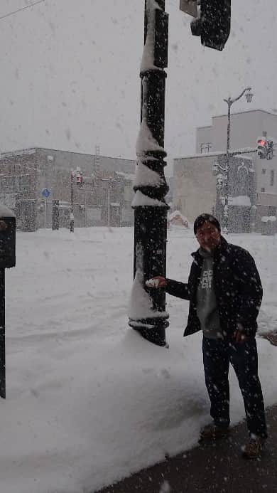 桂宮治のインスタグラム：「おはようございます☃ 降りすぎ…」