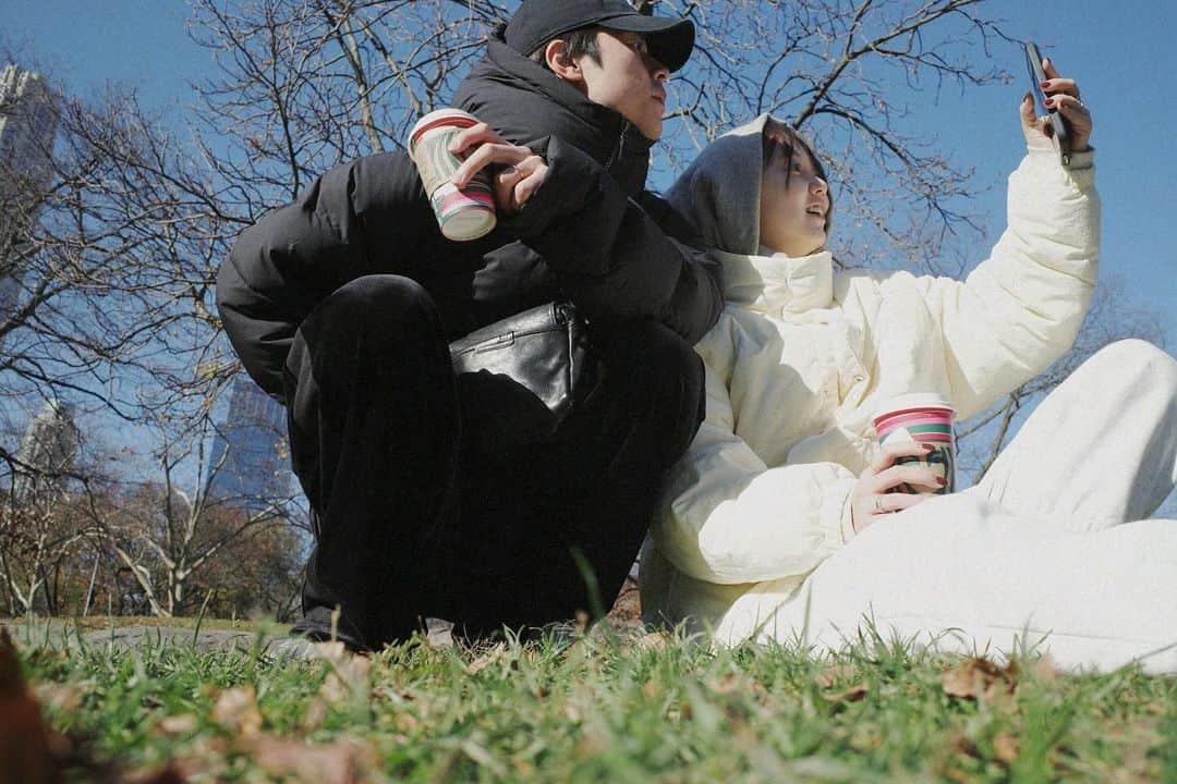 江野沢愛美さんのインスタグラム写真 - (江野沢愛美Instagram)「☀️自転車でセントラルパークまで行ったんだけど寒すぎて半分凍った😚」12月1日 10時00分 - enosawa_manami