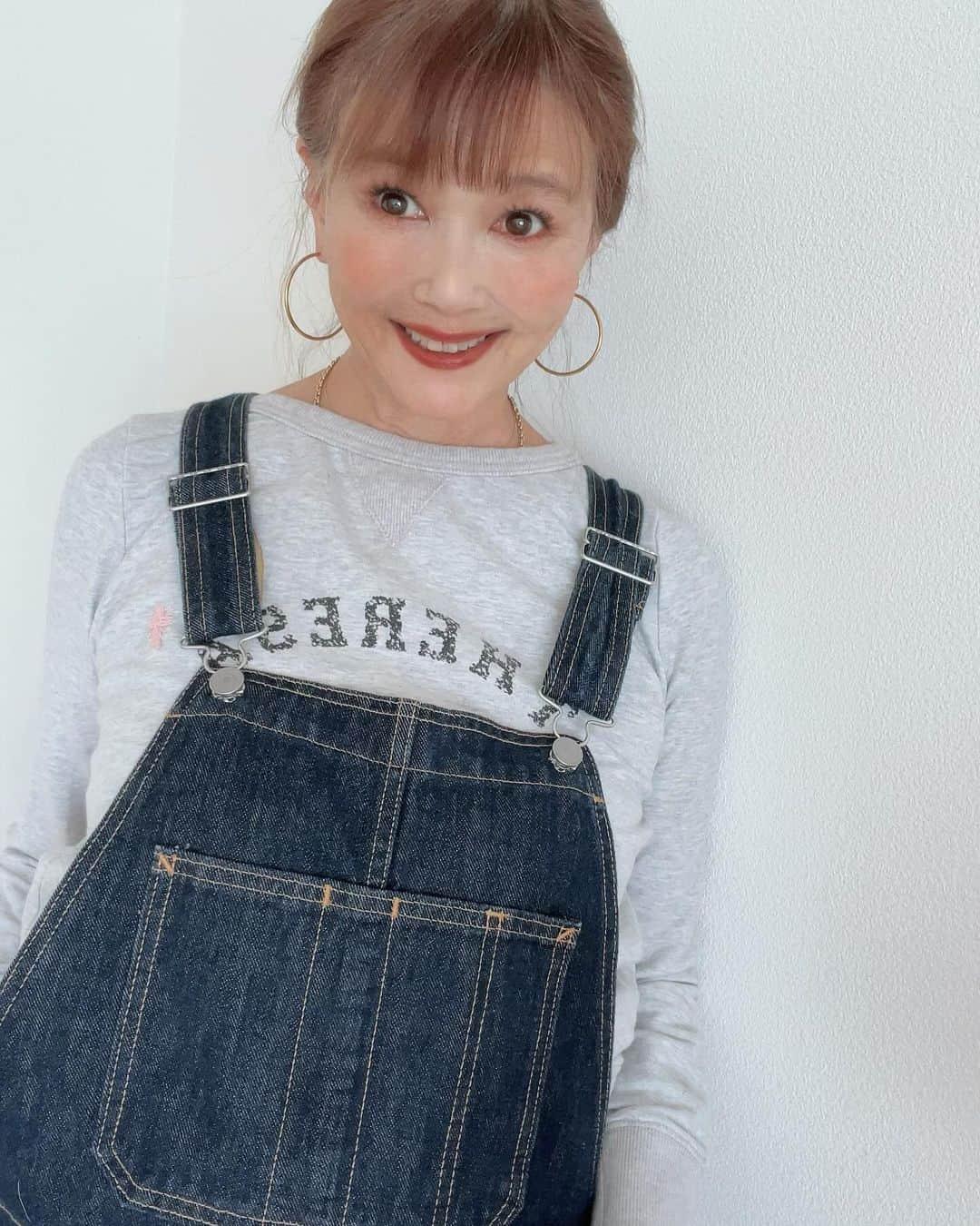 高見恭子のインスタグラム：「いつだってあなたのままそのままで大丈夫だからね  #fashion#denim  #denimoverall#overall #fashionphoto  #fashion style #denimfashion  #lifeisbeautiful」