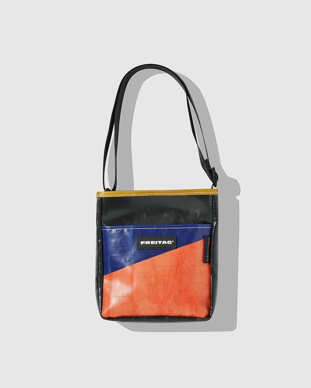 DOVER STREET MARKET GINZAのインスタグラム：「COMME des GARÇONS “Holiday with FREITAG” launches today 1st December at Dover Street Market Ginza 4F. @commedesgarcons  @freitaglab  @doverstreetmarketginza  #doverstreetmarketginza  #commedesgarcons」