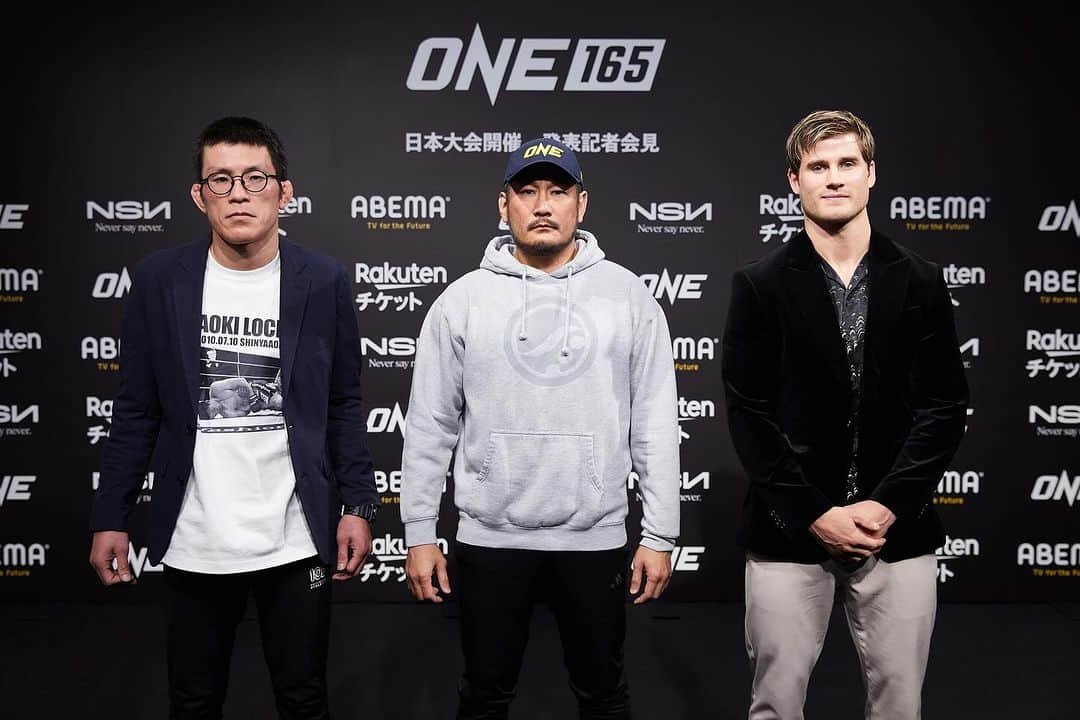 青木真也のインスタグラム：「ワシは「プロ」の格闘技選手　#青木真也#onechampionship」