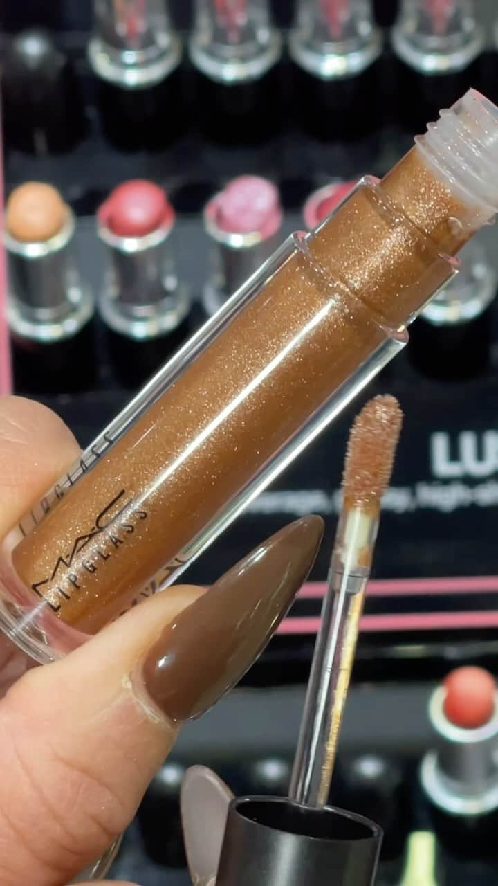 M·A·C Cosmetics Canadaのインスタグラム