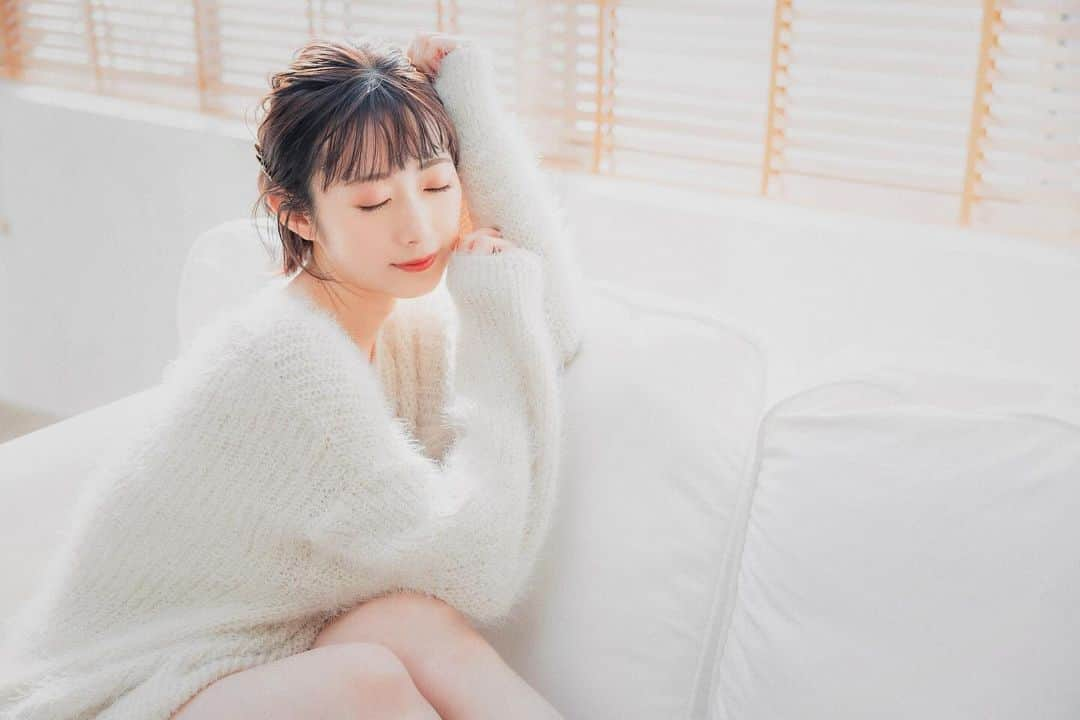 河内美里さんのインスタグラム写真 - (河内美里Instagram)「🦢❄️           #12月 #カレンダー #アザーカット #カレンダーめくれ」12月1日 9時14分 - misato_kawauchi