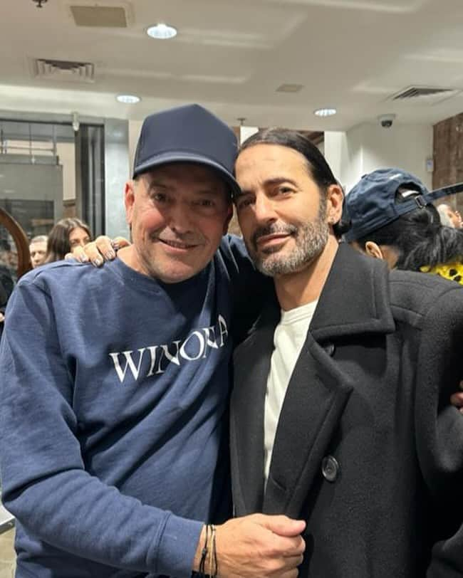 マーク・ジェイコブスさんのインスタグラム写真 - (マーク・ジェイコブスInstagram)「congratulations Robert!  WINONA   @rrichnyc @idea.ltd @doverstreetmarketnewyork   get your copy before they are all gone  photo @1.800.newbold   #happyforyou #proudofyou #winonaforever #gratefulnothateful」12月1日 9時19分 - themarcjacobs