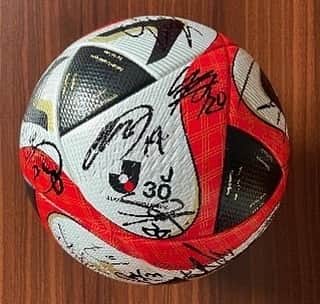 ROASSO KUMAMOTOさんのインスタグラム写真 - (ROASSO KUMAMOTOInstagram)「2023ワンタッチパスポイント 賞品プレゼント（抽選）について🎁  入場ゲートに設置しております、ワンタッチパスカードリーダーにお持ちのICカードまたは電子会員証をタッチいただき、来場ポイントをたくさん貯めていただいたみなさまに抽選で賞品をプレゼント🎁  応募期間➡2023年12月1日（金）～2023年12月22日（金）  みなさまのご応募お待ちしております⚽✨」12月1日 9時42分 - roassokumamoto_official