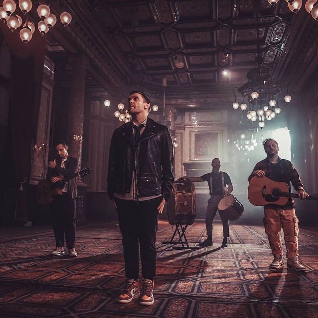 Shinedownのインスタグラム：「What a year!!! Shinedown Nation we can’t thank you enough for an unforgettable 2023… And lots more to look forward to… 🤘  @spotify #spotifywrapped  📸 @sanjayparikhphoto」