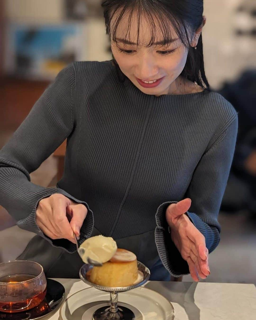 星南のぞみさんのインスタグラム写真 - (星南のぞみInstagram)「12月🍮  お仕事前に えりちゃんとカフェへ行った時の事件簿✏️🍨 phot by @hanayuki_rira   可愛いえりちゃんもどうぞ❤︎  2023年も残り１ヶ月‼︎ 今月はバタバタして終わりそうな予感🙀 そんな時こそ、1日1日大切に過ごしたいですね♪」12月1日 9時46分 - seina_nozomi