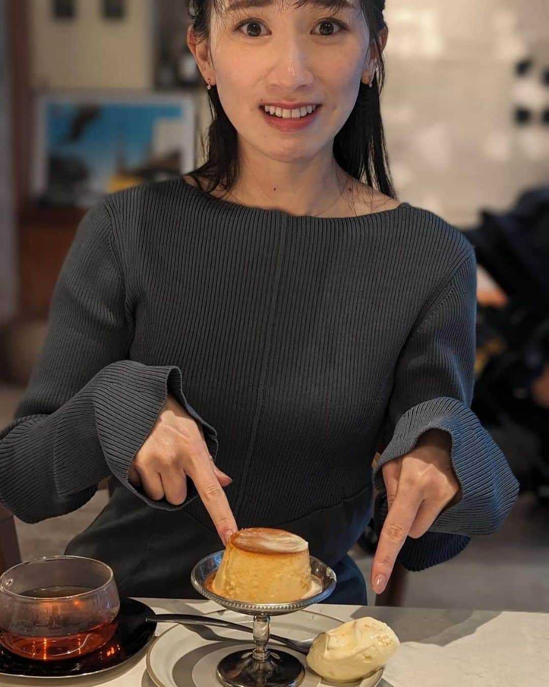 星南のぞみさんのインスタグラム写真 - (星南のぞみInstagram)「12月🍮  お仕事前に えりちゃんとカフェへ行った時の事件簿✏️🍨 phot by @hanayuki_rira   可愛いえりちゃんもどうぞ❤︎  2023年も残り１ヶ月‼︎ 今月はバタバタして終わりそうな予感🙀 そんな時こそ、1日1日大切に過ごしたいですね♪」12月1日 9時46分 - seina_nozomi