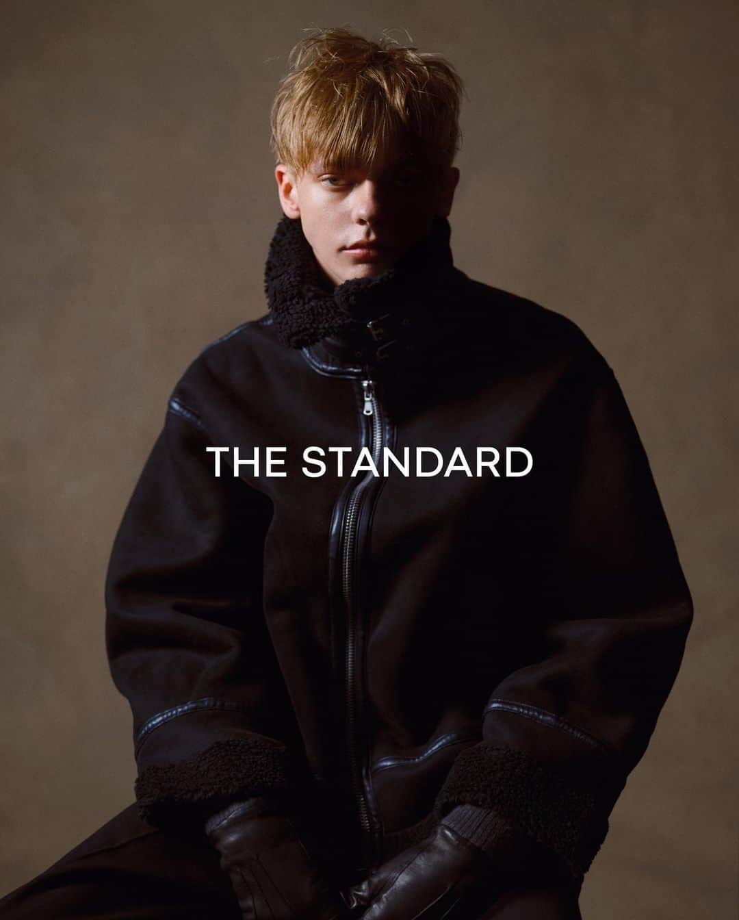 WEGOスタッフスナップのインスタグラム：「ㅤㅤㅤㅤㅤㅤㅤㅤㅤㅤㅤ ▪︎FAKE MOUTON FLIGHT JACKET ¥10,999(tax in) color:black size:M/L  _ #THESTANDARD #ザスタンダード」