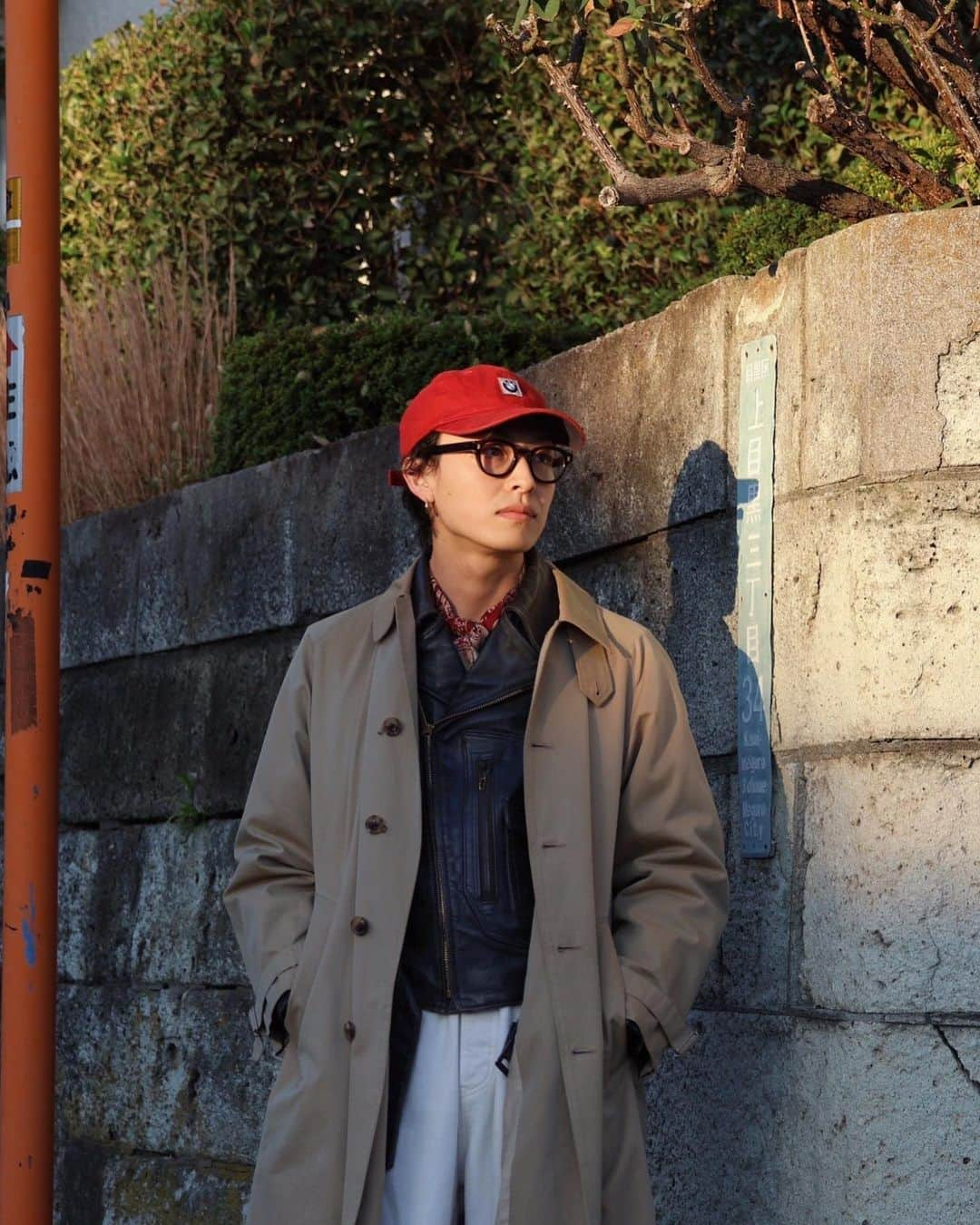 原汰輝さんのインスタグラム写真 - (原汰輝Instagram)「ライダースをインナーに使うという贅沢  Cap: #used Eyewear: #cutlerandgross  Scarf: #vintage  Jacket: #vintage  Coat: #phlannel  Pants: #kiji」12月1日 10時55分 - taiki_h__