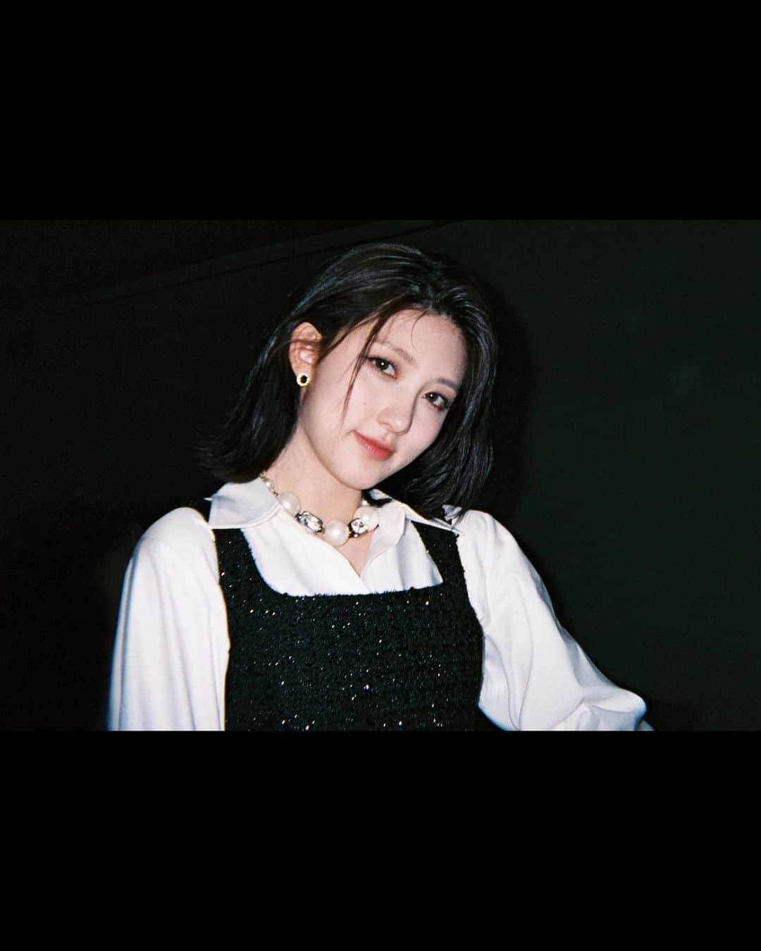 IVEさんのインスタグラム写真 - (IVEInstagram)「📸 HAPPY IVE DAY  <I've IVE>  BEHIND FILM 🎞  GAEUL  #IVE #아이브 #アイヴ #GAEUL #가을 #ガウル #HappyIVEday #IVE_2nd_Anniversary #우리의_DECEMBER_영원히_EVER ⭐」12月1日 11時11分 - ivestarship