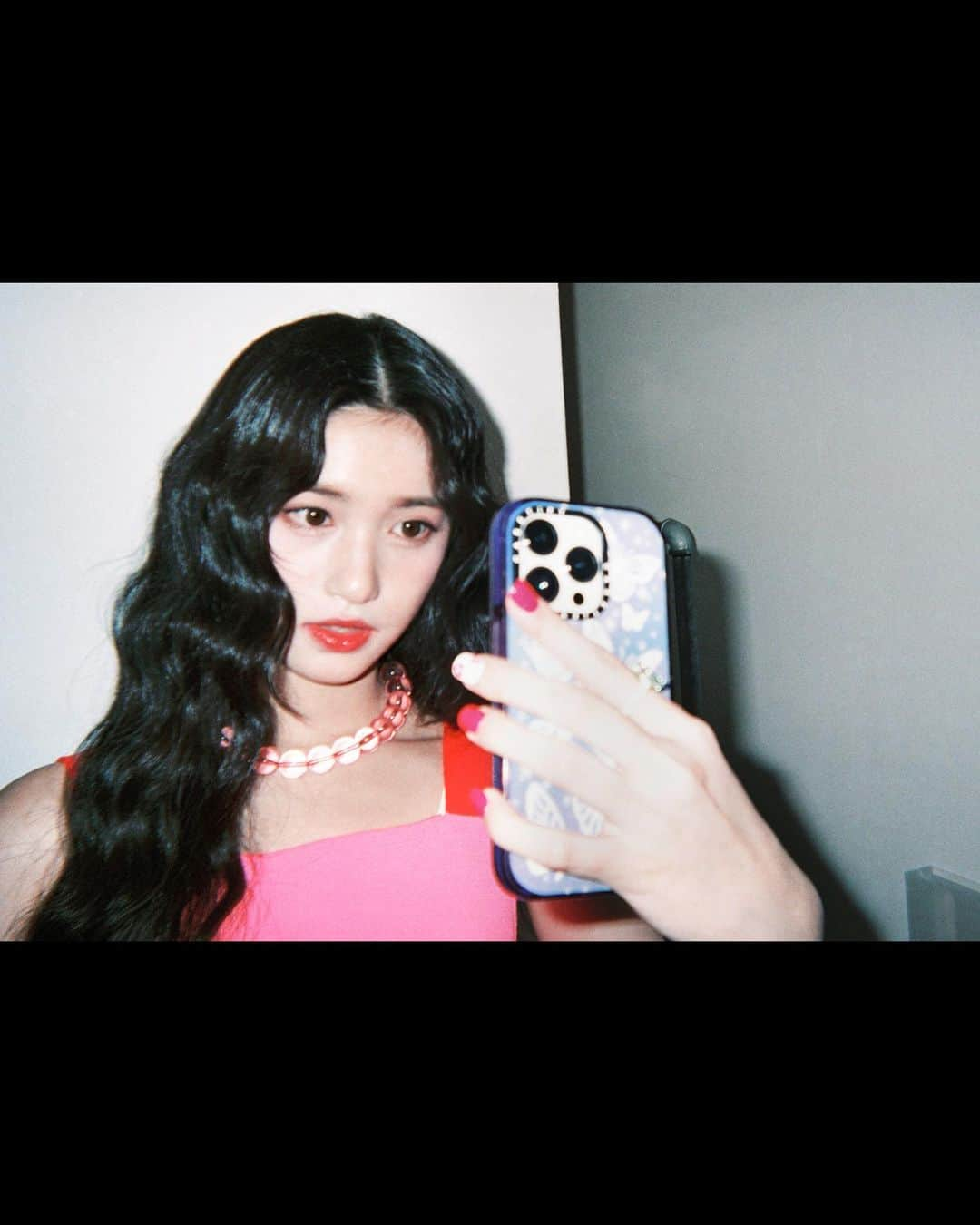 IVEさんのインスタグラム写真 - (IVEInstagram)「📸 HAPPY IVE DAY  <I've IVE>  BEHIND FILM 🎞  LEESEO  #IVE #아이브 #アイヴ #LEESEO #이서 #イソ #HappyIVEday #IVE_2nd_Anniversary #우리의_DECEMBER_영원히_EVER ⭐」12月1日 11時10分 - ivestarship