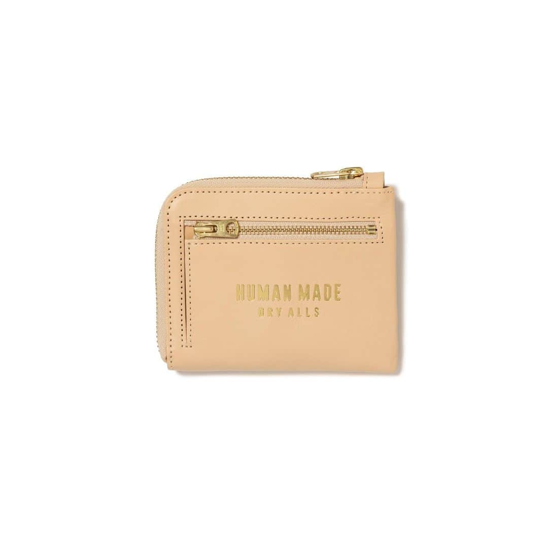 HUMAN MADEさんのインスタグラム写真 - (HUMAN MADEInstagram)「"LEATHER ZIP WALLET” will be available at 2nd December 11:00am (JST) at Human Made stores mentioned below.  12月2日AM11時より、"LEATHER ZIP WALLET” が HUMAN MADE のオンラインストア並びに下記の直営店舗にて発売となります。  [取り扱い直営店舗 - Available at these Human Made stores] ■ HUMAN MADE ONLINE STORE ■ HUMAN MADE OFFLINE STORE ■ HUMAN MADE HARAJUKU ■ HUMAN MADE SHIBUYA PARCO ■ HUMAN MADE 1928 ■ HUMAN MADE SHINSAIBASHI PARCO ■ HUMAN MADE SAPPORO  *在庫状況は各店舗までお問い合わせください。 *Please contact each store for stock status.  シロクマのアニマルグラフィックとブランドロゴが箔押しで刻印された、カウレザー製のジップウォレット。  Zip wallet in cow leather with a foil-stamped polar bear graphic and logo.」12月1日 11時16分 - humanmade