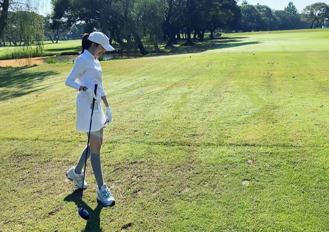 丹羽咲絵さんのインスタグラム写真 - (丹羽咲絵Instagram)「. このコース、 めちゃくちゃ打ちやすかったなぁ。  そしてゴルフ最適季節、  過ぎ去るの早すぎないか？  #極寒と書いてゴッサムと読む #ゴルフ #ゴルフ女子  #逃げ場のないラウンド」12月1日 11時38分 - sae_niwa