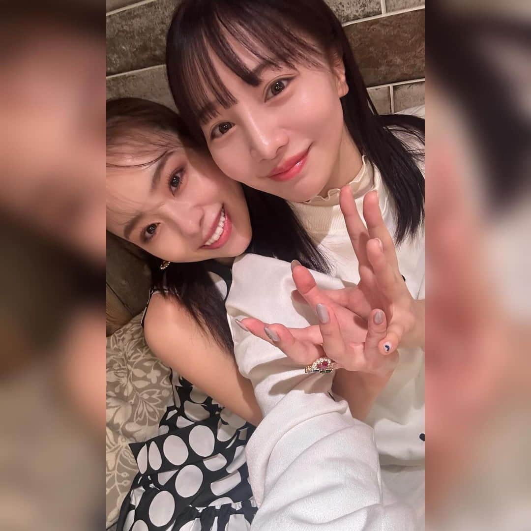 川村真洋のインスタグラム：「🌷🫶🏻  一緒にチューリップ咲かせてみた☺️ @hina_kawago の初ワンマン見てきたよ！ こっちまでドキドキした〜🫶🏻  川後の素敵な笑顔、 キラキラした姿を沢山見られて嬉しかったです！」