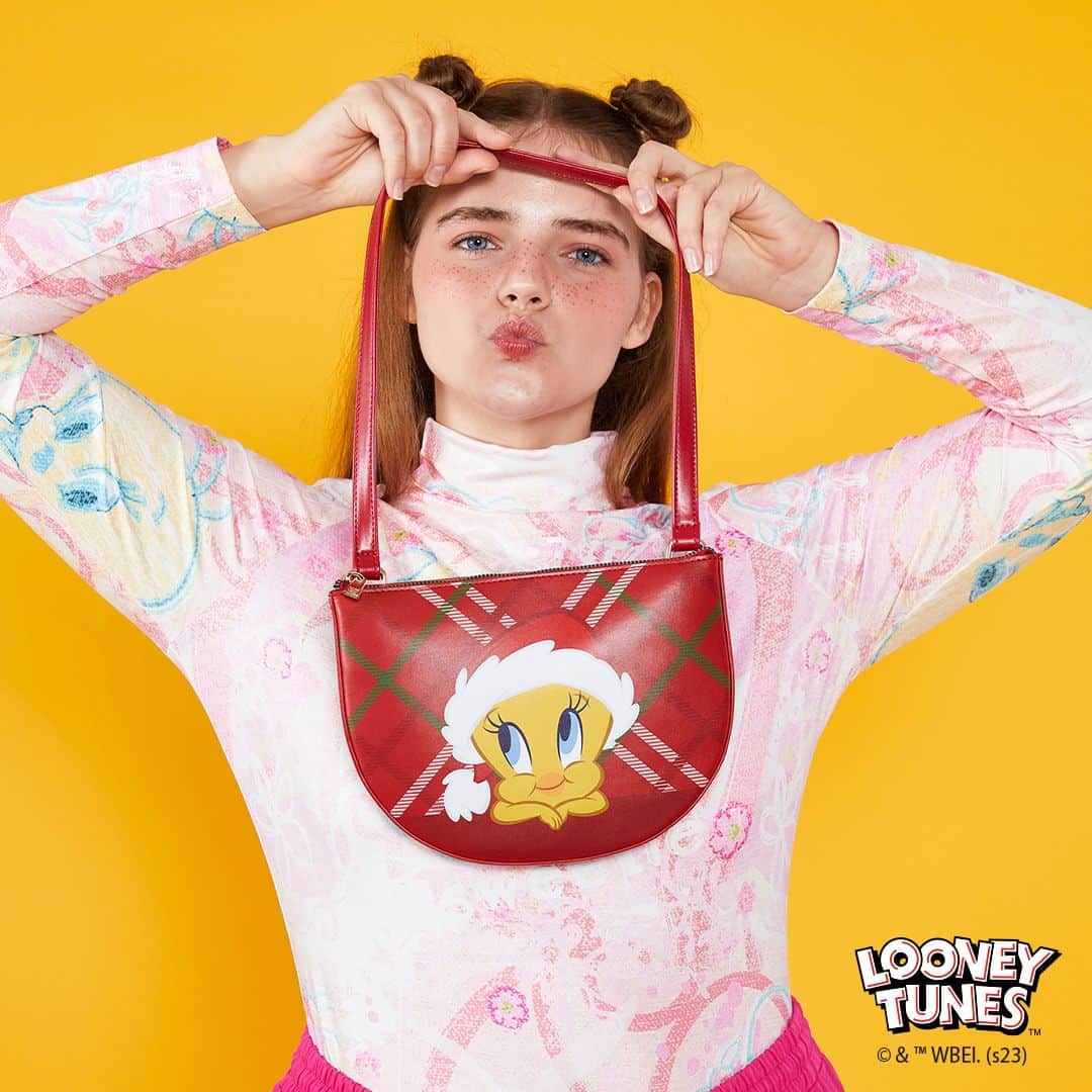 SHEINさんのインスタグラム写真 - (SHEINInstagram)「Join the fun with Looney Tunes x SHEIN!  🔍Search "Looney Tunes" on SHEIN to view it all!  #LooneyTunesxSHEIN #LooneyTunes #SHEINCollabs #SHEIN」12月1日 22時30分 - sheinofficial