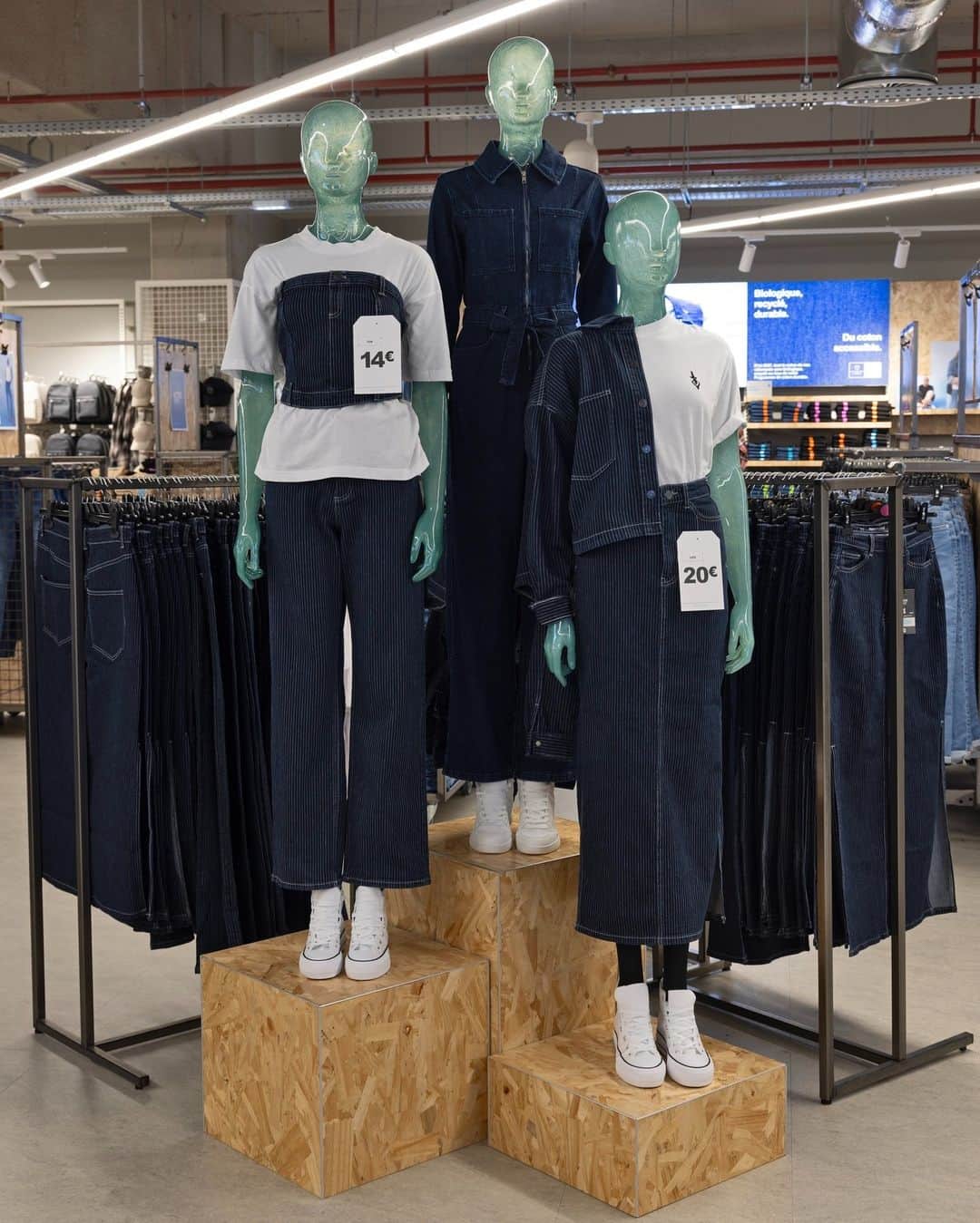 プリマークのインスタグラム：「New store alert! 📍 Rouen, France  #Primark #NewStore」