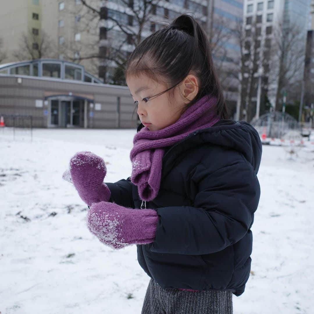 青谷優衣さんのインスタグラム写真 - (青谷優衣Instagram)「札幌❄️  初めてのエスコンフィールド。 次はマウンドに立つパパを応援しに来ようね！  球場の中にボーネルンドがあるの、最高です。 たっぷり遊ばせていただきました🤍」12月1日 21時08分 - yu__i.aoya