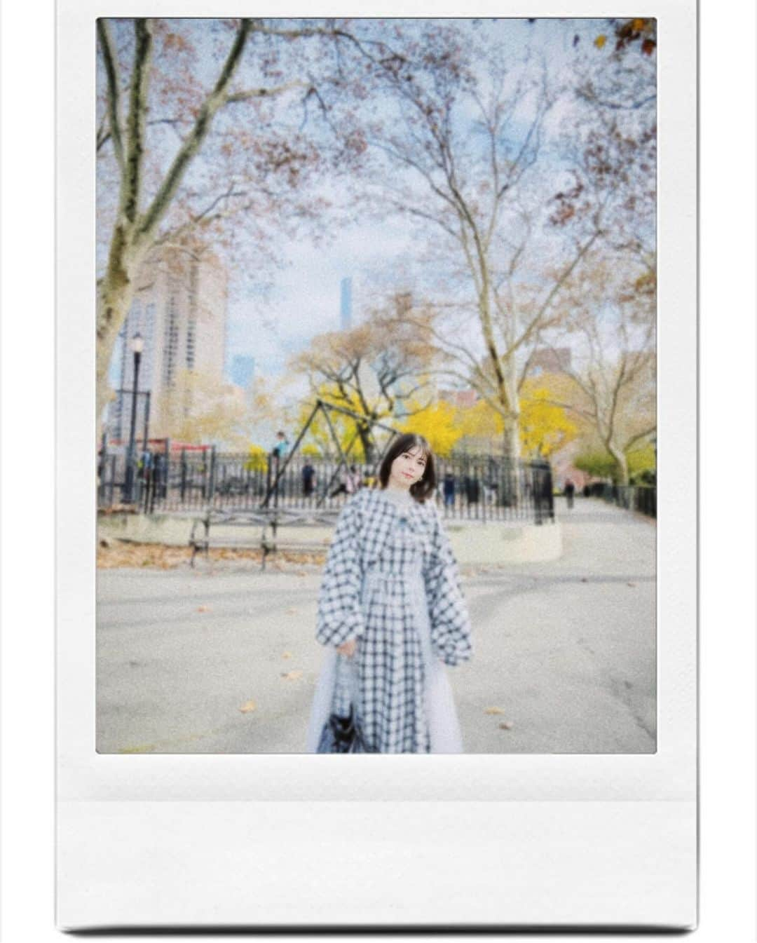 リンさんのインスタグラム写真 - (リンInstagram)「🇺🇸   #NYC  #day2   #お散歩  #信号  #犬のシール  #かわいい   #声優  #Lynn」12月1日 21時17分 - lynn.06.01