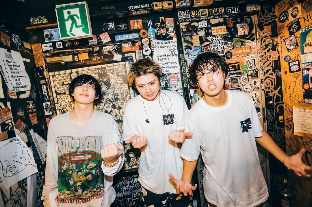 FOMAREさんのインスタグラム写真 - (FOMAREInstagram)「2023.12.1 small sausage tour vol.2 FINAL‼︎ 新宿ANTIKNOCK  THANK YOU‼︎  スモールソーセージ🌭のみんなありがとう。  photo by @ohazamanorito」12月1日 21時32分 - fomare_official