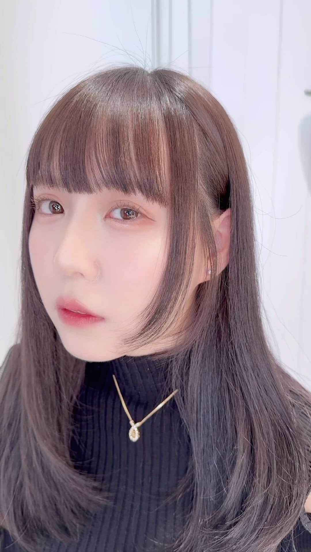 ゆりなのインスタグラム：「この髪型お気に入りです☺️💞」