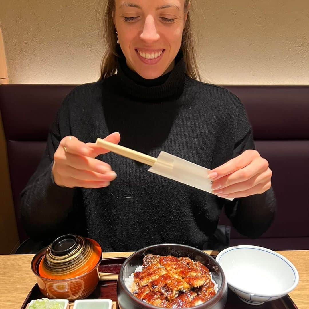 カロリーナ・コストナーさんのインスタグラム写真 - (カロリーナ・コストナーInstagram)「Buon appetito  いただきます 🍣🍡🍱」12月1日 22時22分 - mskostner