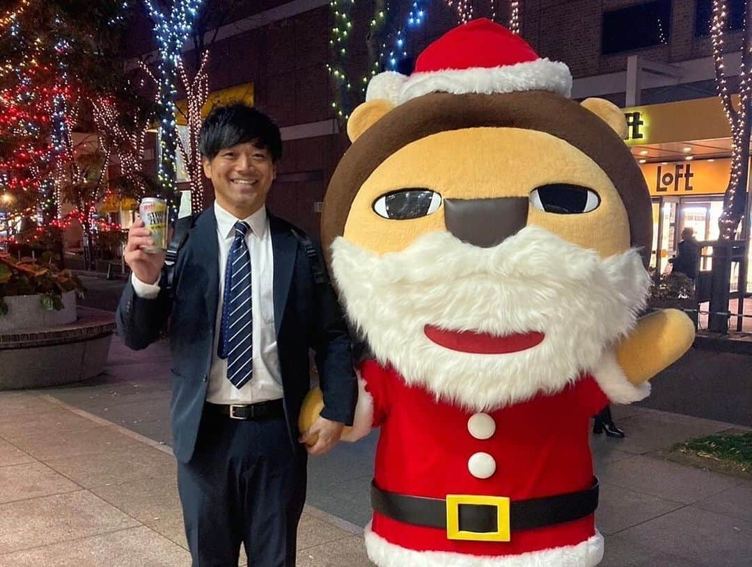 高本剛志さんのインスタグラム写真 - (高本剛志Instagram)「12/1〜25までMBS1階にて 【らいよん雪だるまのSnow forest】が出現してます^ ^  なんと、そちらに流れているショートムービーに出演しております！ ハートフルショートムービーです。  らいよんちゃんと初絡み！笑 毎日放送1階に総員集合〜！(￣^￣)ゞ  YouTubeと特設サイトでもご覧頂けます。  youtu.be/-STo6Nw0Q20  特設サイト https://www.mbs.jp/liyon/  #MBS #毎日放送 #らいよんちゃん #スノーフォレスト #ショートムービー」12月1日 13時31分 - takamoto76