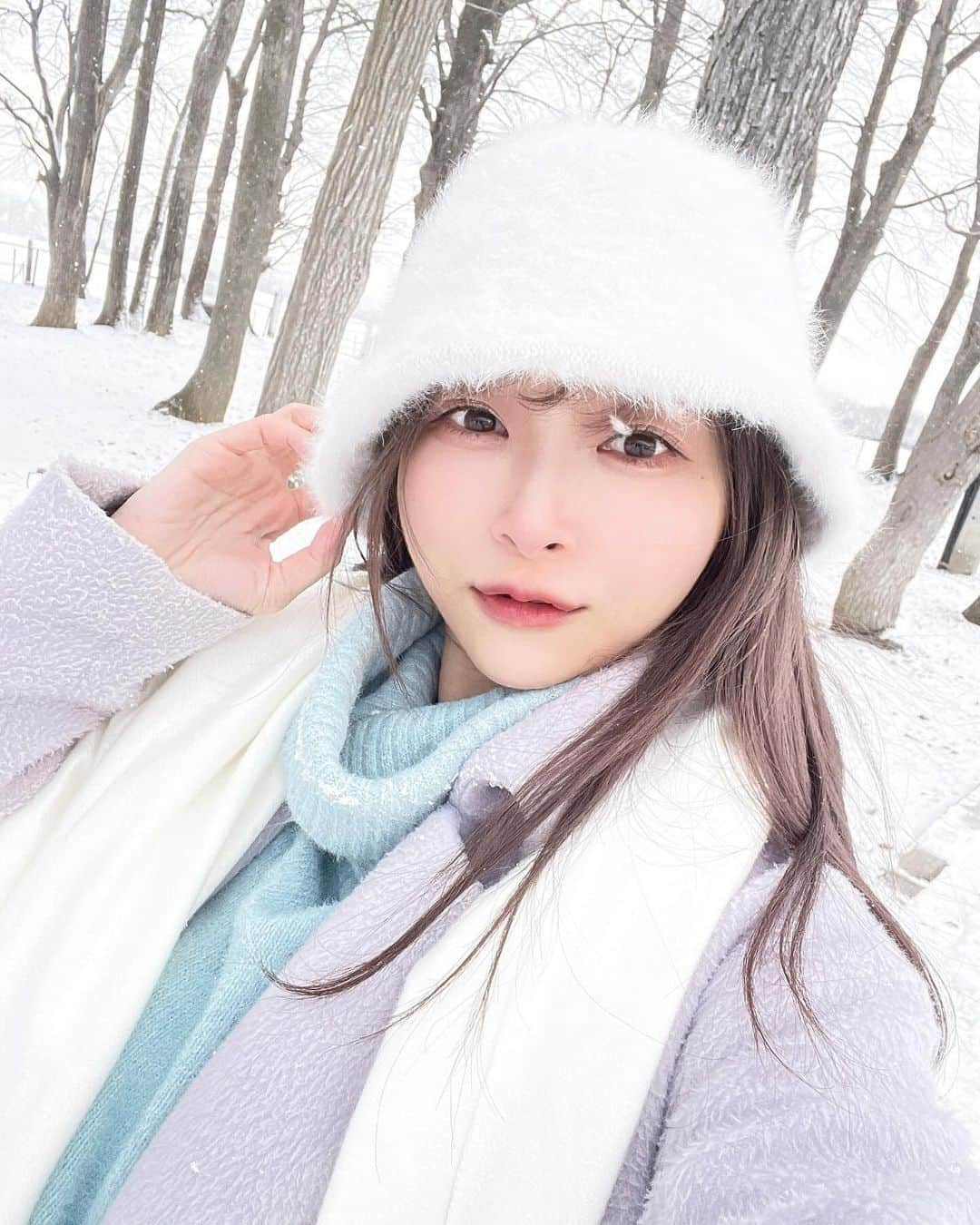 長嶋優里さんのインスタグラム写真 - (長嶋優里Instagram)「♡ ． 冬もゆゆといっしょ❄️*॰ॱ ． ． ． #北海道旅行 #奇跡の一枚 #羊ヶ丘展望台 #🎂  ． ♡」12月1日 13時31分 - yuyu__kakaka