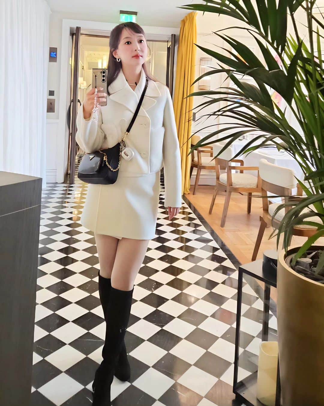 会社員J（会社員Aちゃん）さんのインスタグラム写真 - (会社員J（会社員Aちゃん）Instagram)「このお洋服はめちゃくちゃ高いから🙄 もと取るまで頻繁に着ないと...!」12月1日 14時48分 - acyan_dayo